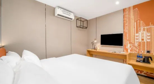 Номер Standard 7 Days Inn