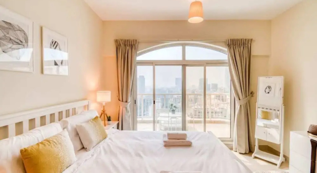 Relaxing, Chic Apartment in The Views, Забронировать Апартаменты/квартира Гринс Дубай