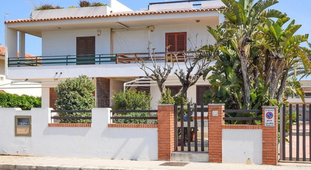 Awesome Apartment in Marina di Ragusa With Wifi and 2 Bedrooms, Забронировать Апартаменты/квартира Апартаменты Рагуза, Апартаменты/квартира