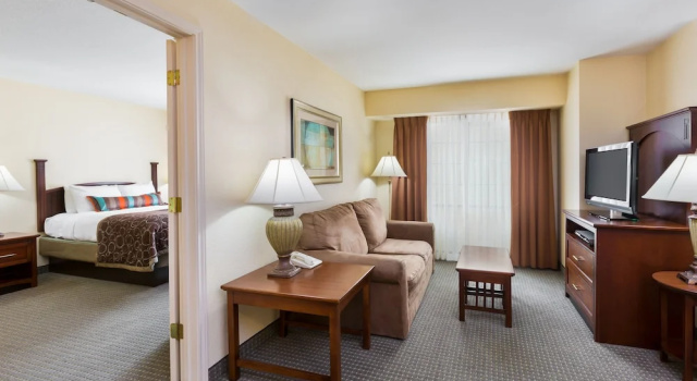 Люкс с 2 комнатами Staybridge Suites McAllen by IHG