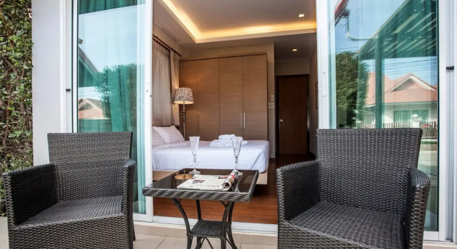 Jomtien Lamore Villa 2 Bedroom with Jacuzzi Pool, Забронировать Вилла Центральная Паттайя 