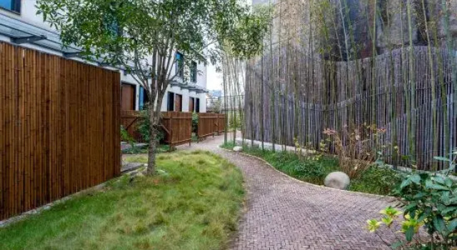 Floral Hotel·Derenyi Art Hotel