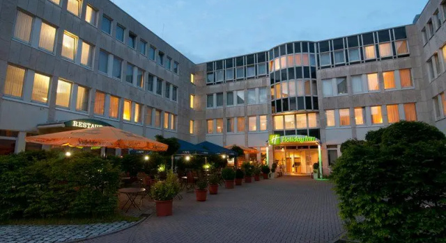 Полулюкс Holiday Inn Frankfurt Airport - Neu-Isenburg by IHG