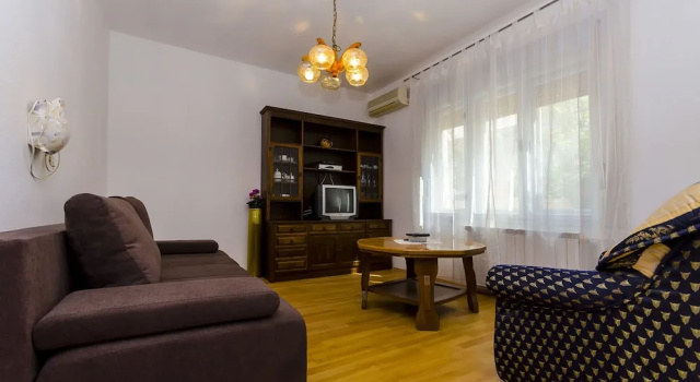 House Marija, Rezerwuj Hotel Mastrinka 