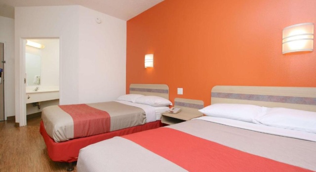 Четырёхместный номер Deluxe Motel 6-Colchester, VT - Burlington