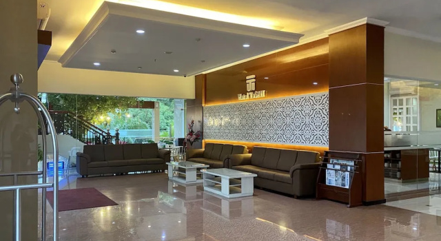 Hotel Tosan Solo Baru, Забронировать Отель Отели Баков 3 звезды, 3*