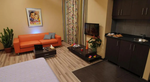Полулюкс Suite Hotel Chrome - Beirut
