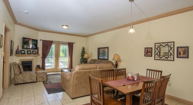 Mv5205 by Heritage Cabin Rentals, Забронировать Апартаменты/квартира Пиджен-Фордж Great Smoky Mountains National Park, рядом с The Array