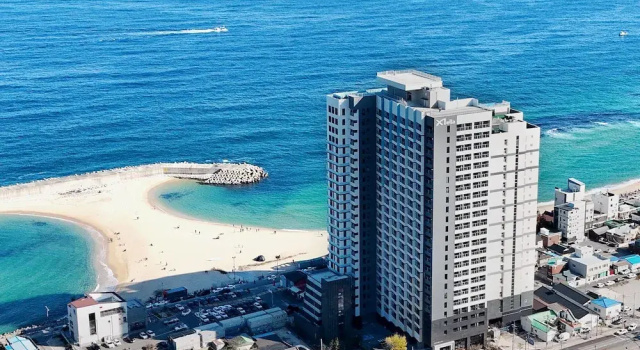 Plott The One Sokcho Xiella The Beach, Забронировать Отель Отели Сокчхо с бассейном, рядом с Культурный центр Сокчхо, Бассейн