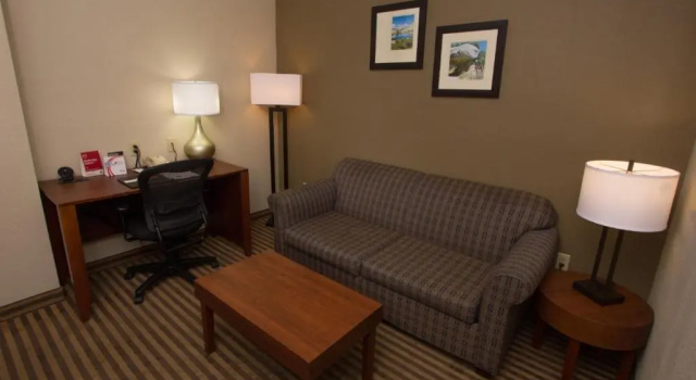 Люкс Comfort Suites Visalia - Convention Center
