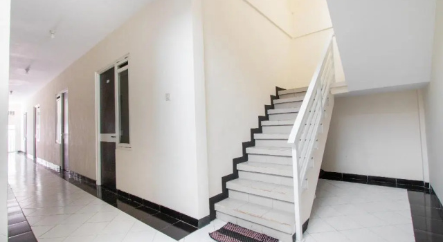 Cozy Residence Syariah Malang, Boek Pension East Java Hotels met Parkeerplaats, Parkeren