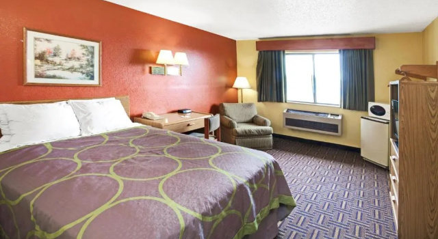 Номер Standard Super 8 by Wyndham Romeoville Bolingbrook