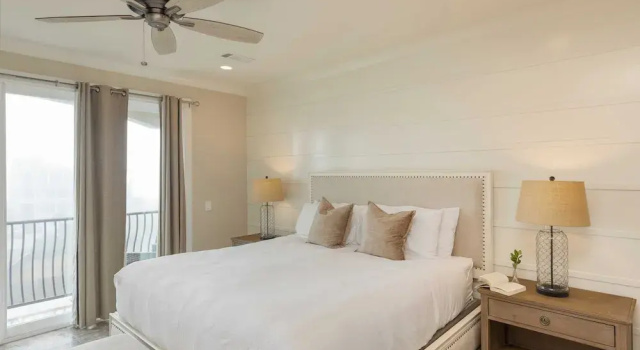 Коттедж Sleeps 24! Priv Beach Boardwalk, Pool, Ocean View 24 Bradley Cir by Avantstay