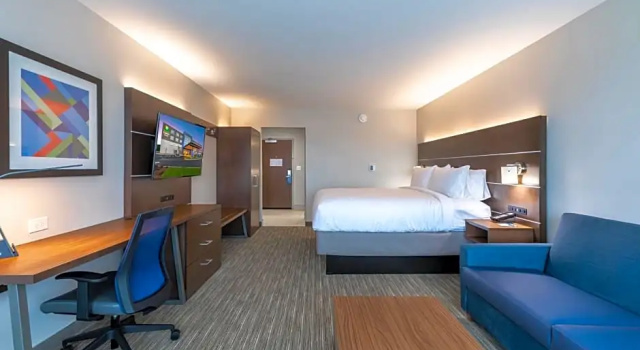Люкс Holiday Inn Express & Suites Greenville - Taylors by IHG