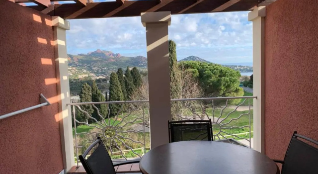 Appartement Saint-Raphaël, 2 pièces, 4 personnes - FR-1-504-612, Забронировать Апартаменты/квартира Сен-Рафаэль Mimosa Road
