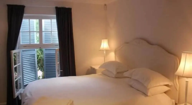 Коттедж Luxury с балконом Beauclair Guest Cottage