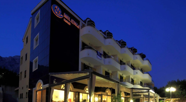 Hotel Milenij, จอง โรงแรม Makarska Biokovo Nature Park