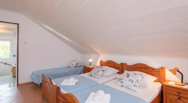 Holiday Home Clarita, Rezervați Casă de vacanță Viganj Pelješac