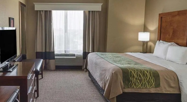 Люкс Comfort Inn Midland South I-20