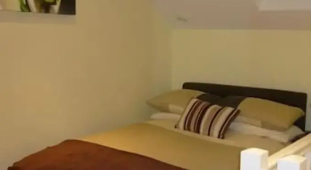 Orchard Cottage Bed and Breakfast, Book Feriehus  