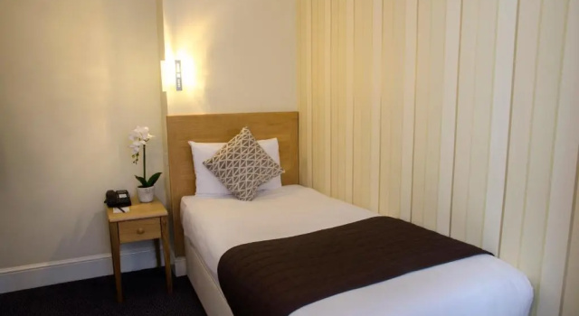 Одноместный номер Standard Four Points Flex by Sheraton Brighton