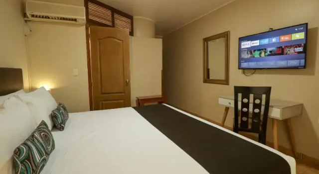 Полулюкс Deluxe Epiqus Hotel