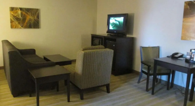 Люкс с 2 комнатами Best Western Harvest Inn & Suites