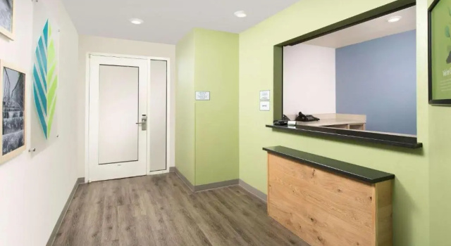 Extended Stay America Select Suites - Pensacola - Northwest, จอง โรงแรม Pensacola Beach Panhandle Florida