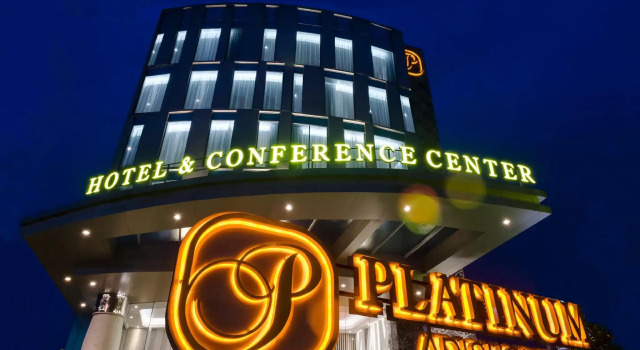 Platinum Adisucipto Hotel & Conference Center, Boek Hotel Depok Mergangsan