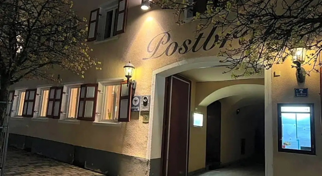 Hotel-Gasthof Postbräu Dingolfing, Забронировать Отель Дингольфинг 