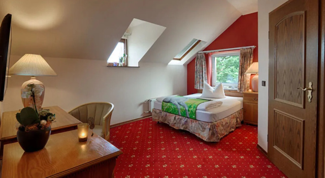 Hotel Dallgow, Забронировать Отель Отели Дальгов-Дёбериц с парковкой, Парковка