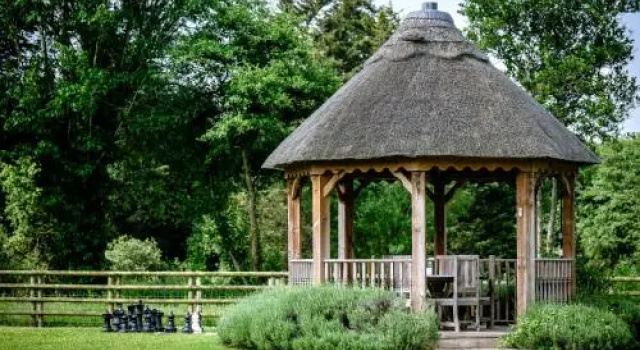 Lakeview Holiday Cottages, Book Hotel Bridgwater Somerset