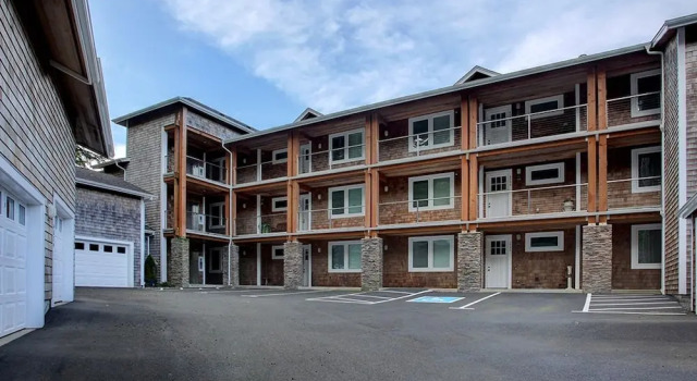 Neptune's Perch 3 Bedrooms 3 Bathrooms Townhouse, Забронировать Дом для отпуска Толована-Парк Орегон