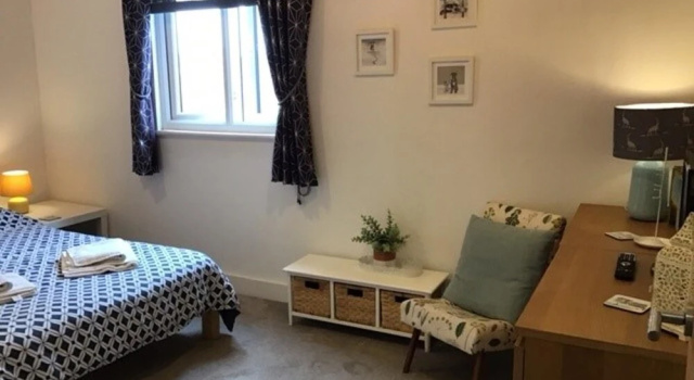 Central Teignmouth - Sleeps 4 - Pets Allowed, Book Lejlighed Teignmouth hoteller med parkering, Parkering