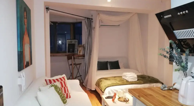 VK House No.8 Near Jiaotong Uni., Забронировать Апартаменты/квартира Сюйхуэй 