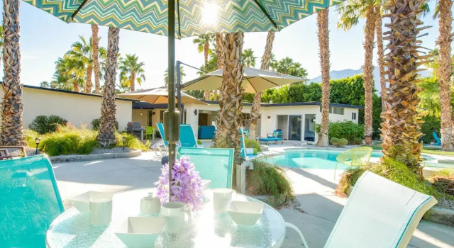 Коттедж Under the Palms Holiday home 3