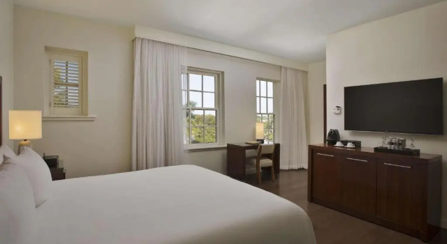 Номер Standard Casa Marina Key West, Curio Collection by Hilton
