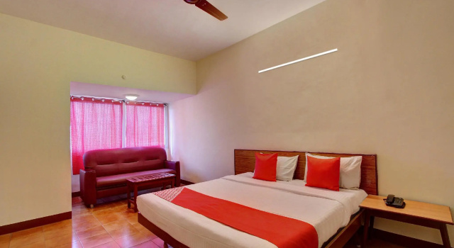 Номер Deluxe OYO 19959 Hotel Radhakrishna