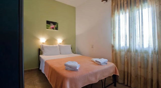 Kamares House Apartments & Studios