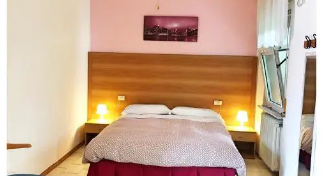 Hotel Moderno, Забронировать Мотель Отели Таваньякко с парковкой, Парковка
