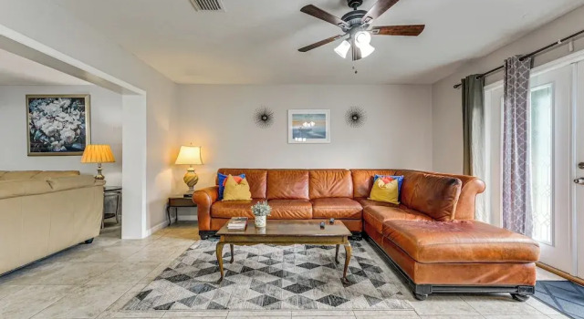 Lutz Home ~ 14 Mi to Downtown Tampa, Book Feriehus Lutz Florida