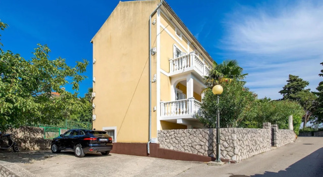 Beautiful Apartment in Omisalj With Wifi, Забронировать Апартаменты/квартира Омишаль остров Крк