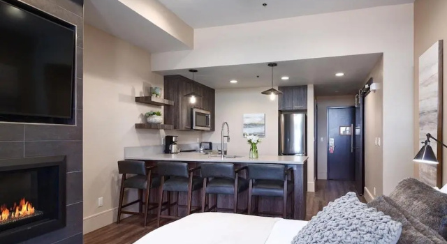 Modern Magic At Park City Base Studio Bedroom Condo by RedAwning, Забронировать Апартаменты/квартира Апартаменты Deer Valley - The Canyons, Апартаменты/квартира