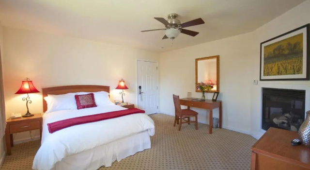 Полулюкс West Sonoma Inn & Spa