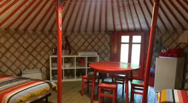 Mongolian Yurts, Забронировать Отель Жедр Pyrenees National Park