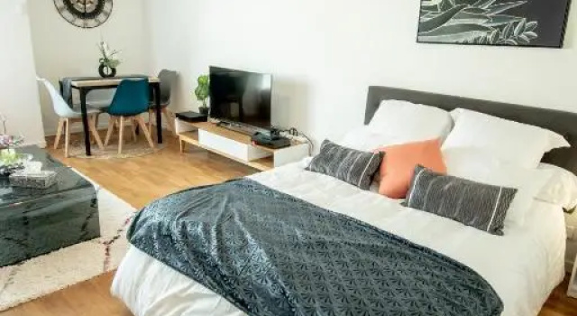 Appartement chic avec parking gratuit à Paris, Забронировать Апартаменты/квартира Апартаменты Жантийи, Апартаменты/квартира
