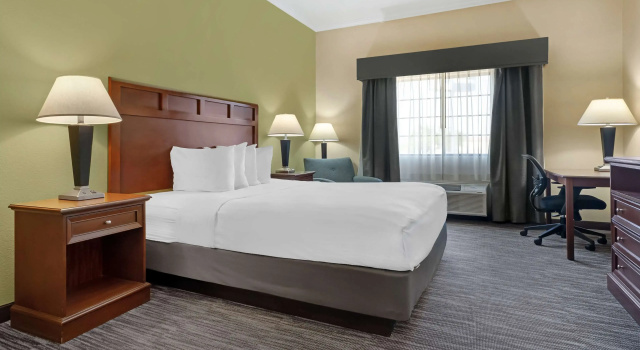 Двухместный номер Standard Best Western Hebbronville Inn