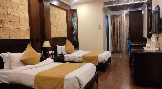 Номер Deluxe Hotel Comfort Inn Bl