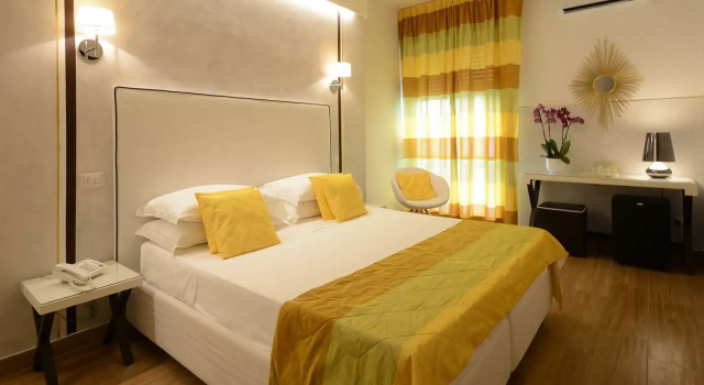 Двухместный номер Standard с балконом и с частичным видом на море Hotel Bellevue