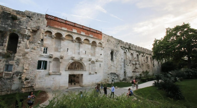 D&D Suites in Split Centre, จอง โรงแรม Split Split-Dalmatia County, ใกล้กับ Mladezi Park Stadium